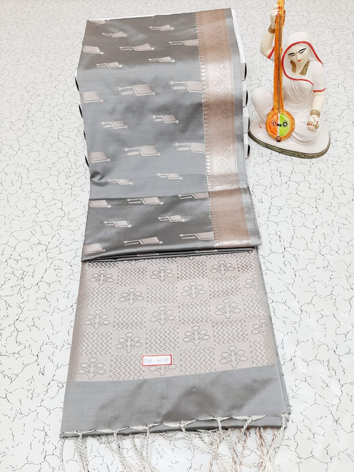 WhatsApp Image 2026-02-04 at 6.28.51 PM (1) ROYAL ZIG-ZAG SOFT SILK SAREES - Image 1
